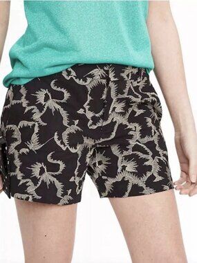 NWT Banana Republic Black Floral Embroidered Cotton Chino Shorts Size 2